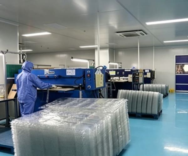 Modern packaging manufacturing facility